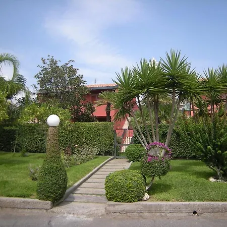 Tatil Evi Dolphin Resort Giardini Naxos